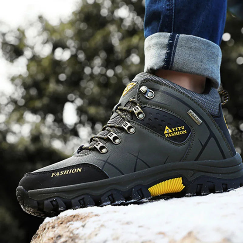 Climbing Shoes Thick Insulation Men Hiking Waterproof Trekking Boots.